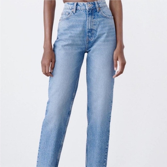 Zara Denim - Zara Mom Jeans Light Wash 100% Cotton Size 6